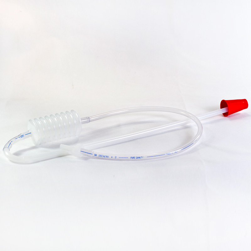 Umfüller aus Kunststoff mit Durchlaufstopper und Ansaugpumpe